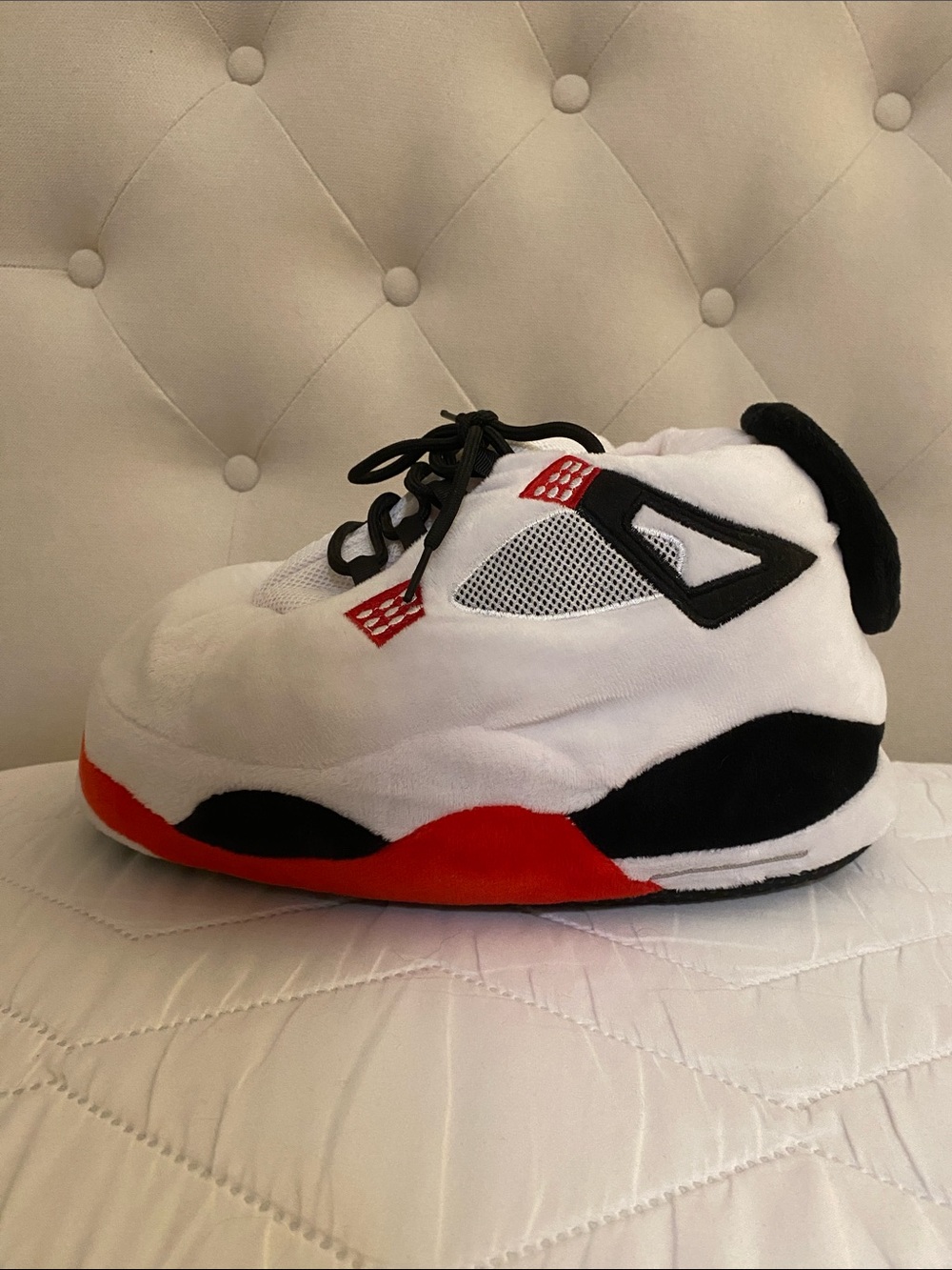 Jordan 4 Slippers - Picture 3 of 3